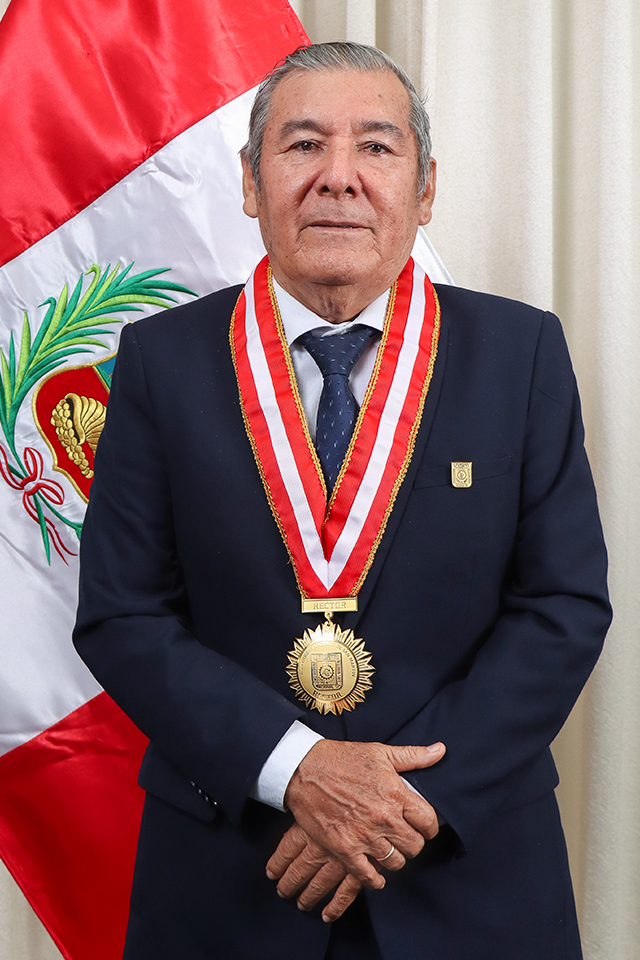 Dr. Ricardo Raul Layza Castañeda